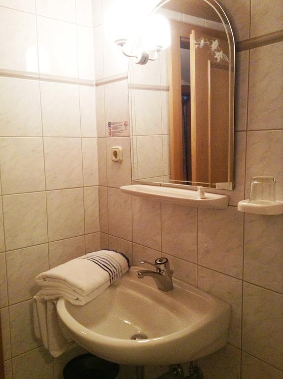 Hotel Gasthof Kaiserin Elisabeth Steyrling Habitación foto